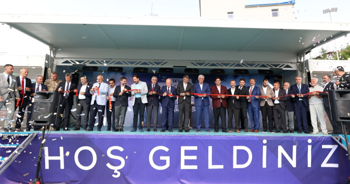 Başkan Mehmet Sekmen flosuna 19 araç daha kattı..