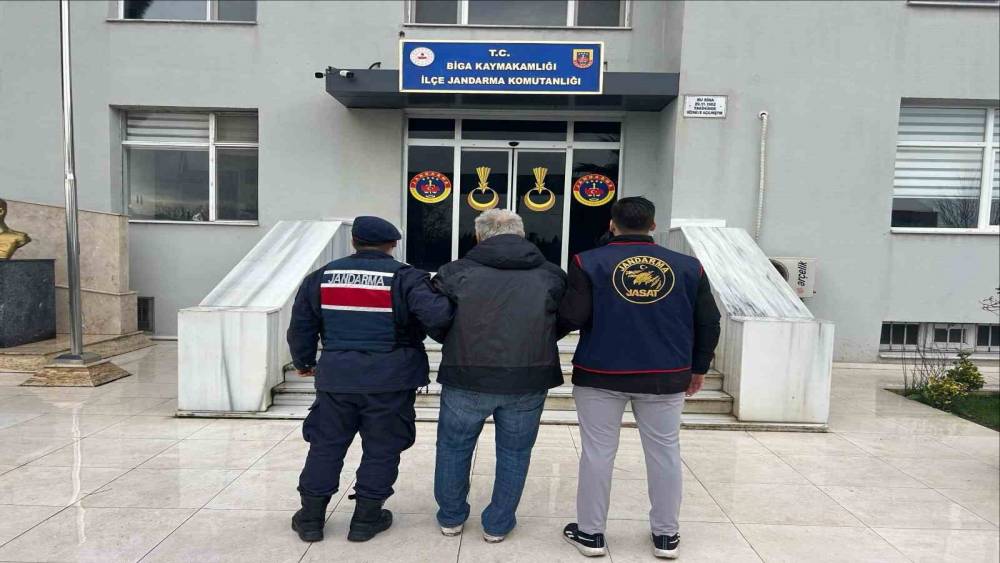 &Ccedil;anakkale&rsquo;de &ccedil;eşitli su&ccedil;lardan aranan 14 kişi tutuklandı
