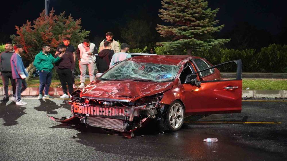 Niğde&rsquo;de kontrolden &ccedil;ıkan otomobil takla attı: 1 yaralı
