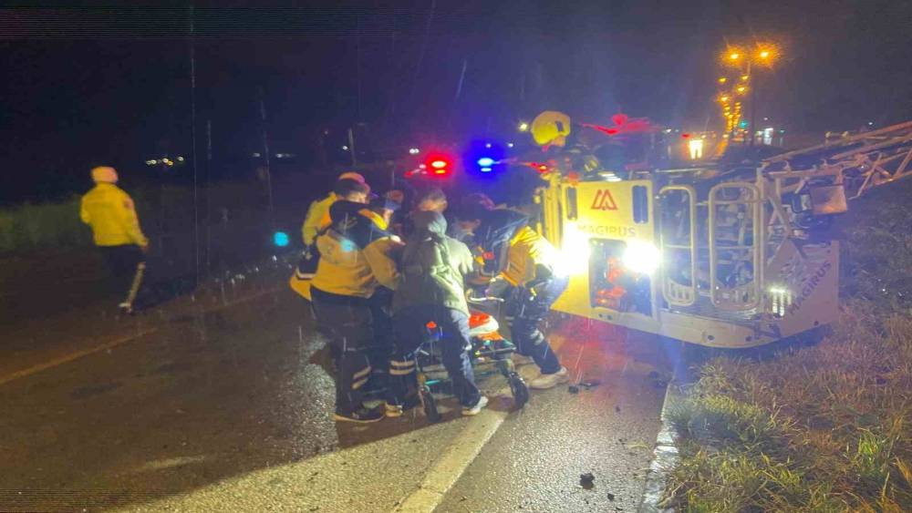 Otob&uuml;s faciasında hayatını kaybedenlerin kimliği belli oldu
