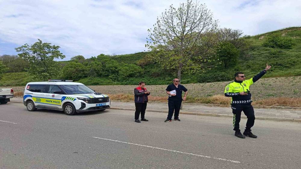 İpsala&rsquo;da yol kontrol noktasında denetimler s&uuml;r&uuml;yor
