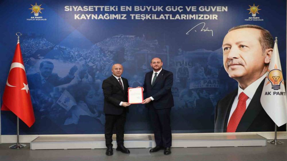 AK Parti Terme İl&ccedil;e Başkanlığı&rsquo;nda bayrak değişimi: Başkan M&uuml;min Osman Ertan oldu
