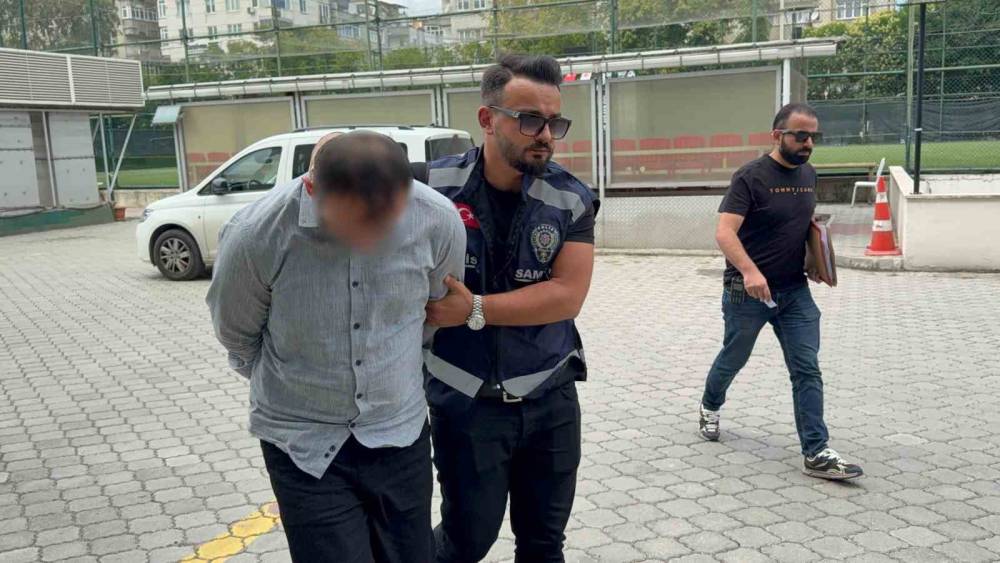 Semt pazarında gen&ccedil; kadına elle tacize g&ouml;zaltı
