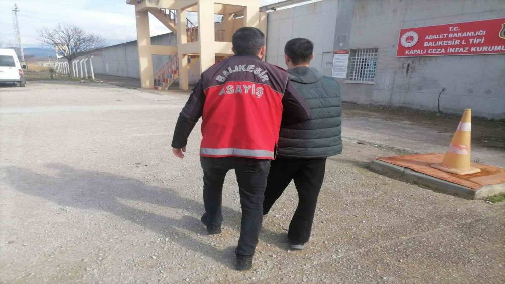 Balıkesir&rsquo;de polisten bir haftada yoğun mesai
