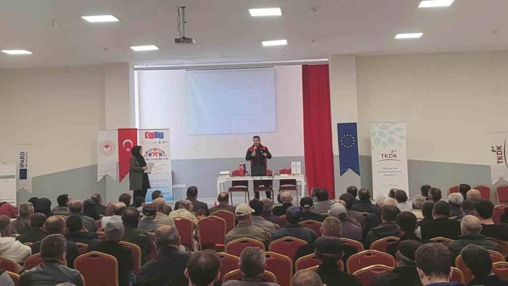 &Ccedil;avdarhisar&rsquo;da kırsal kalkınma hibeleri anlatıldı
