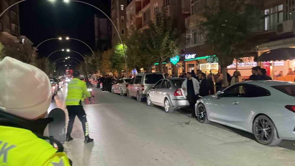Karaman&rsquo;da polisten ka&ccedil;an motosikletliye 320 bin lira ceza: Kovalamaca anları kamerada
