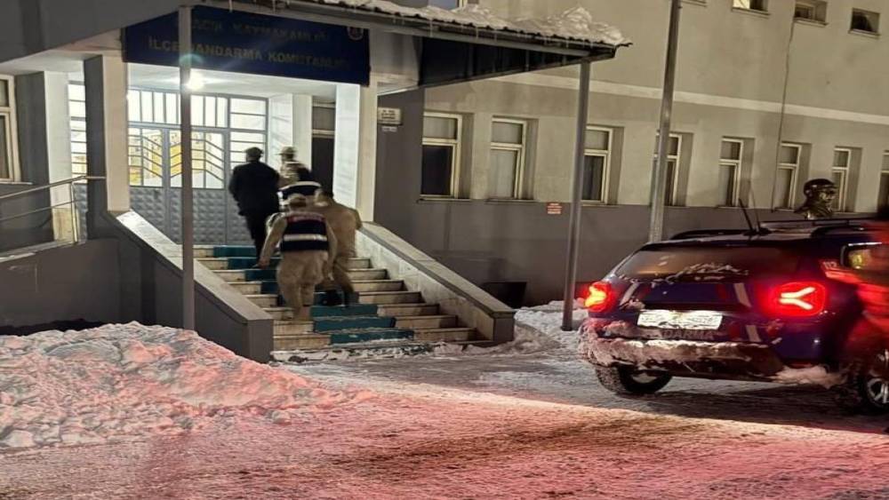 Tunceli&rsquo;de yavru k&ouml;peğe eziyet eden şahıs tutuklandı
