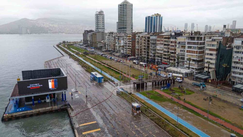 İzmir&rsquo;de ocak yağışları 88 yılın ortalamasına fark attı
