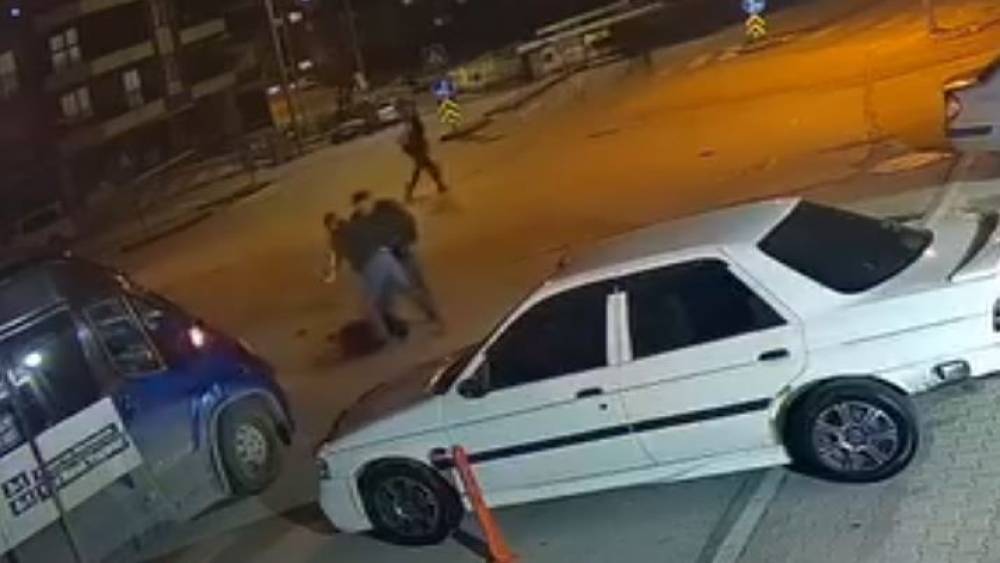 Ankara&rsquo;da ağabeyinin husumetlileri tarafından darbedilmişti: 3 g&ouml;zaltı
