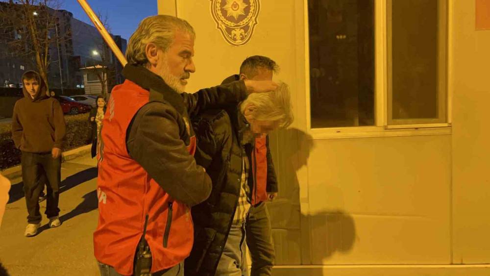 Atat&uuml;rk&rsquo;e hakaret eden şahıs tutuklandı
