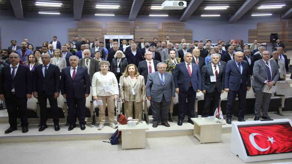 Uluslararası Kanatlı &Uuml;retiminde Dijitalleşme ve Sağlık Kongresi tamamlandı
