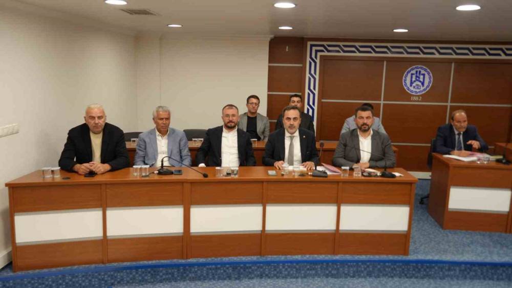 KTO Başkanı &Ouml;zt&uuml;rk: "Ekonomi programı &ouml;zel sekt&ouml;r&uuml;n talepleri doğrultusunda g&uuml;ncellenmeli"
