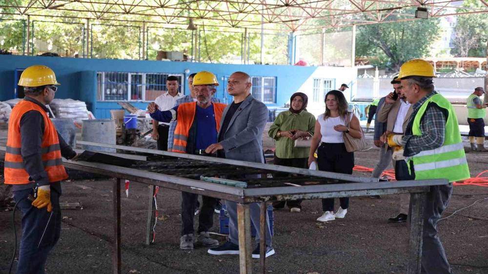 Kırıkkale&rsquo;de 22 milyon liralık yatırımla 5 kapalı pazar yeri yenileniyor
