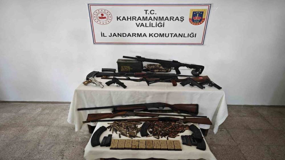 Kahramanmaraş merkezli silah ticareti operasyonunda 3 ş&uuml;pheli tutuklandı
