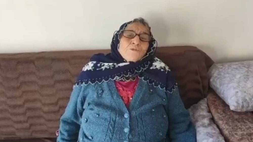 Fatma ninenin 50 yıldır görmeyen sağ gözü ameliyat ile görmeye başladı
