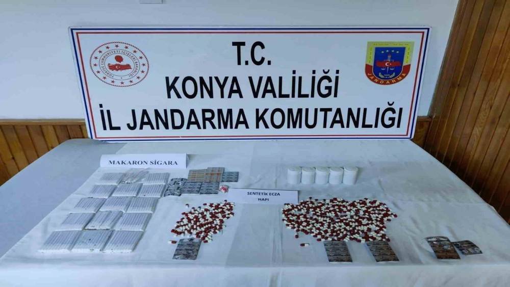 Jandarmadan uyuşturucu operasyonları: 8 kişi tutuklandı
