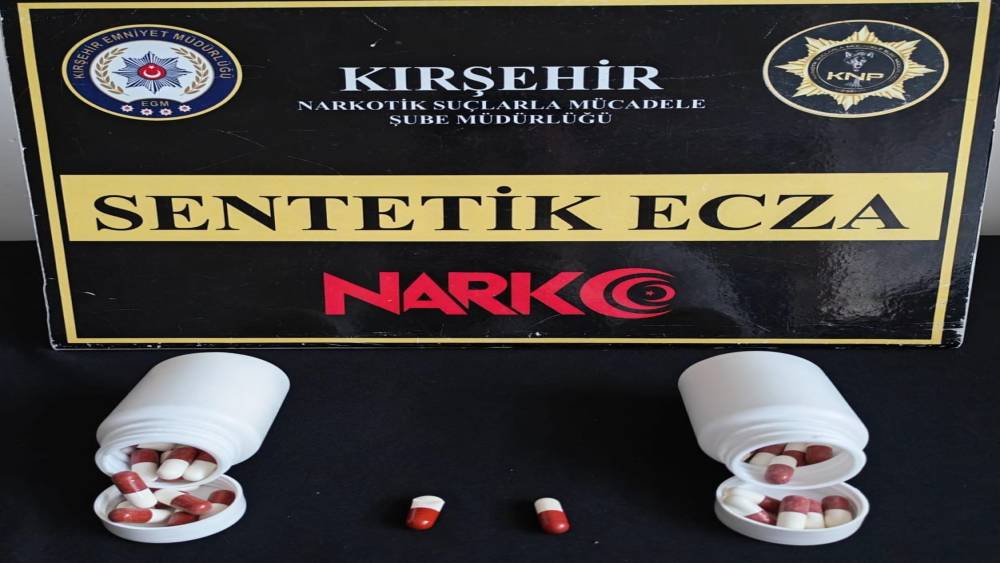 Kırşehir&rsquo;de polis uyuşturucu operasyonu yaptı: 9 g&ouml;zaltı
