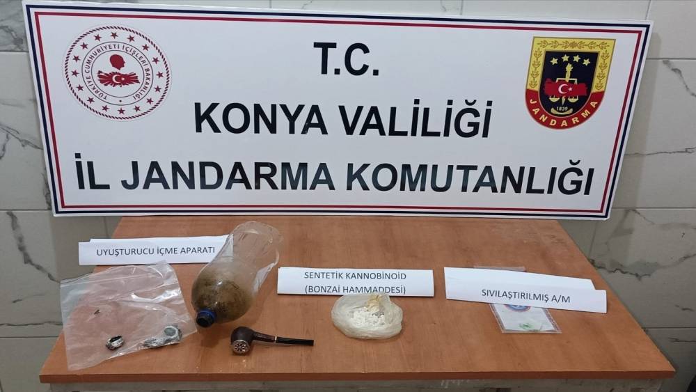 Konya&rsquo;da jandarmadan uyuşturucuya ge&ccedil;it yok: 21 tutuklama
