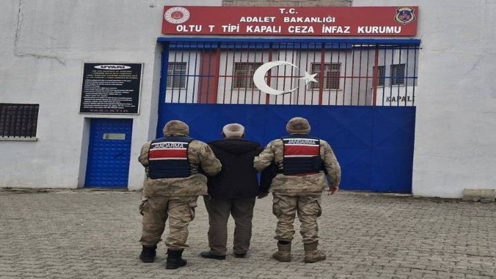 Erzurum&rsquo;da jandarma ekipleri bir ayda 106 aranan şahsı yakaladı
