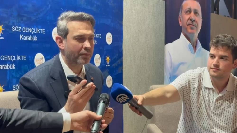 Cumhurbaşkanı Erdoğan, Karab&uuml;k&rsquo;te "S&ouml;z Gen&ccedil;likte" programına telefonla bağlandı
