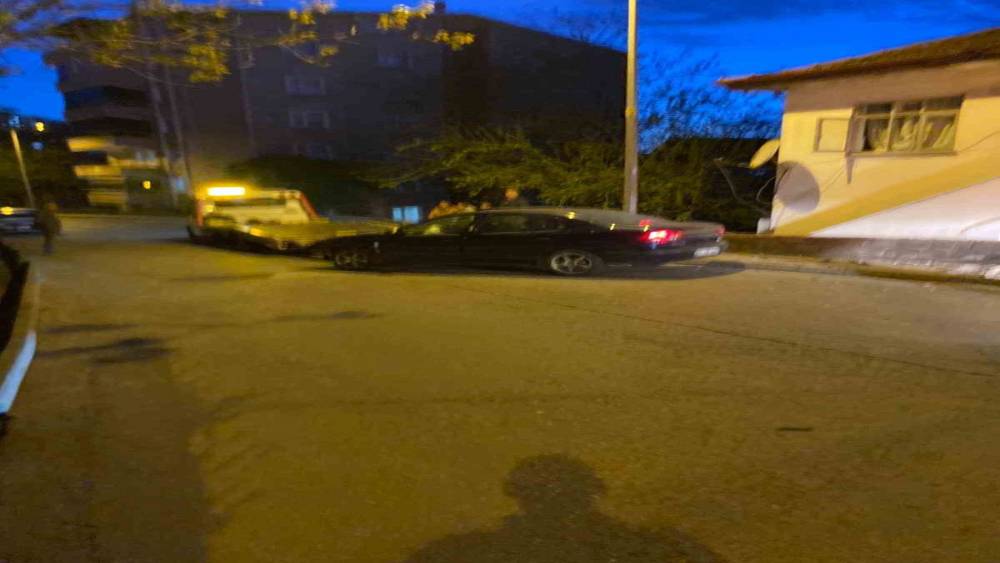 Zonguldak&rsquo;ta trafik kazası kamerada: 2 yaralı
