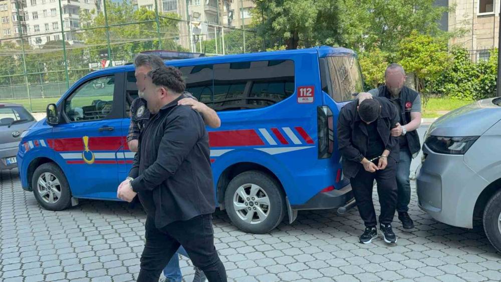 Uyuşturucu operasyonunda 2 ş&uuml;pheli tutuklandı
