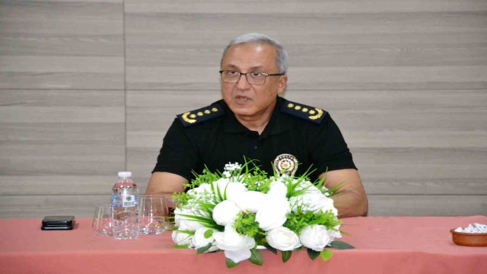 Emniyet M&uuml;d&uuml;r&uuml; Karayel&rsquo;den ilk mesaj: "Su&ccedil;lulara g&ouml;z a&ccedil;tırmayacağız"
