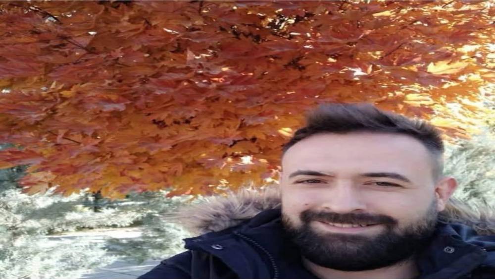 Parkta bı&ccedil;aklanan şahıs 2 g&uuml;nl&uuml;k yaşam m&uuml;cadelesini kaybetti
