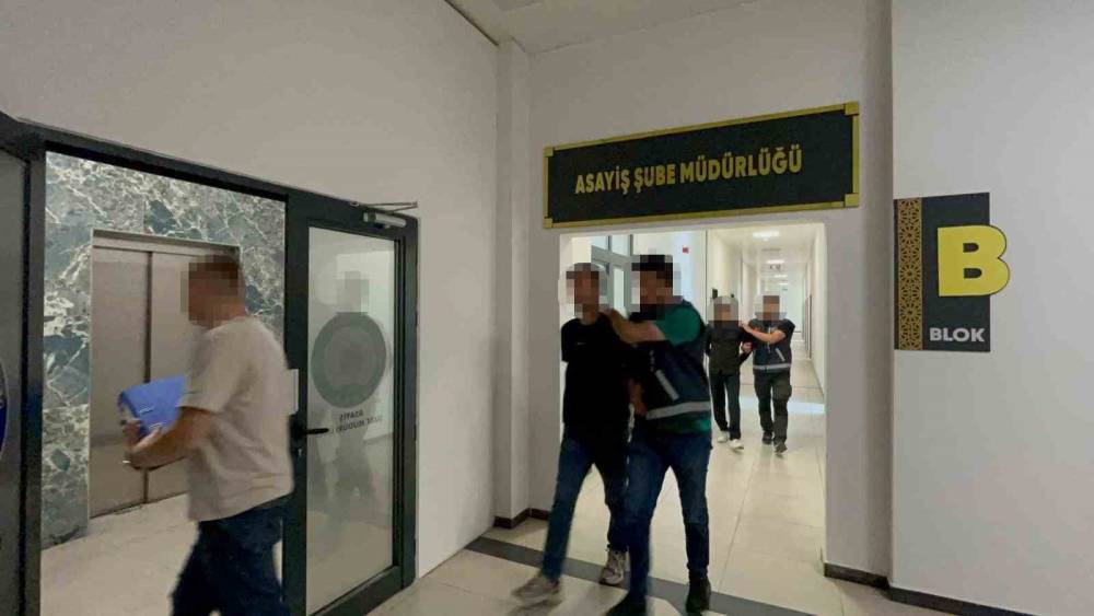 Kocaeli&rsquo;de iş yerinden beyaz eşya &ccedil;alan 2 ş&uuml;pheli tutuklandı
