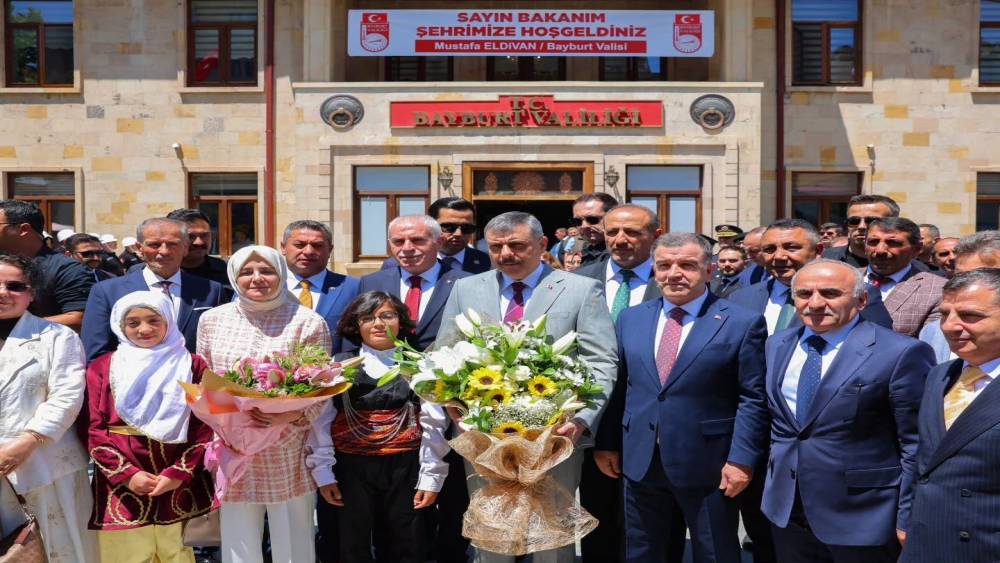 Bakan &Ccedil;ift&ccedil;i: Bayburt&rsquo;un huzuru, T&uuml;rkiye&rsquo;nin huzurunun &ouml;nemli bir par&ccedil;asıdır
