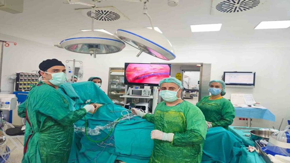 Video yardımlı toraks cerrahisi (VATS) tekniği akciğer kanserinde başarıyla ger&ccedil;ekleştiriliyor
