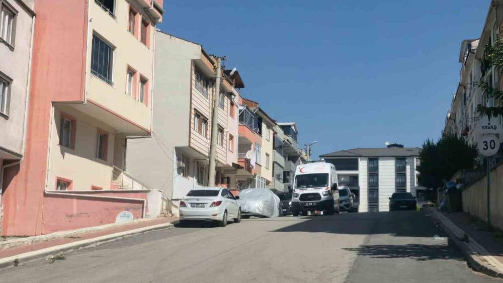 Bursa&rsquo;da 50 yaşındaki adam evinde &ouml;l&uuml; bulundu
