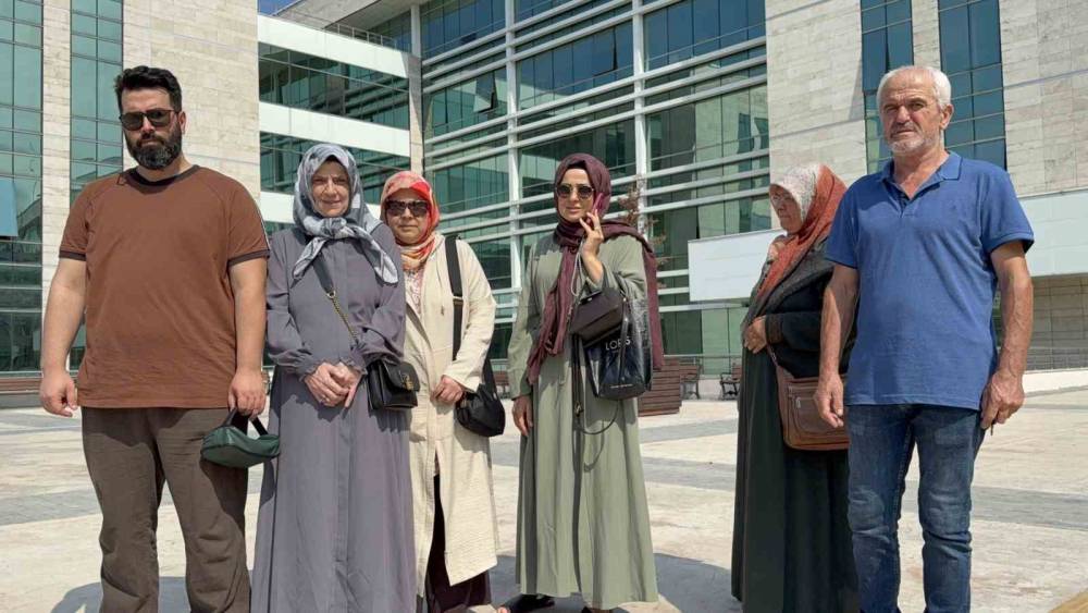 Umre vaadiyle dolandırıldıklarını iddia eden 8 kişi savcılığa başvurdu
