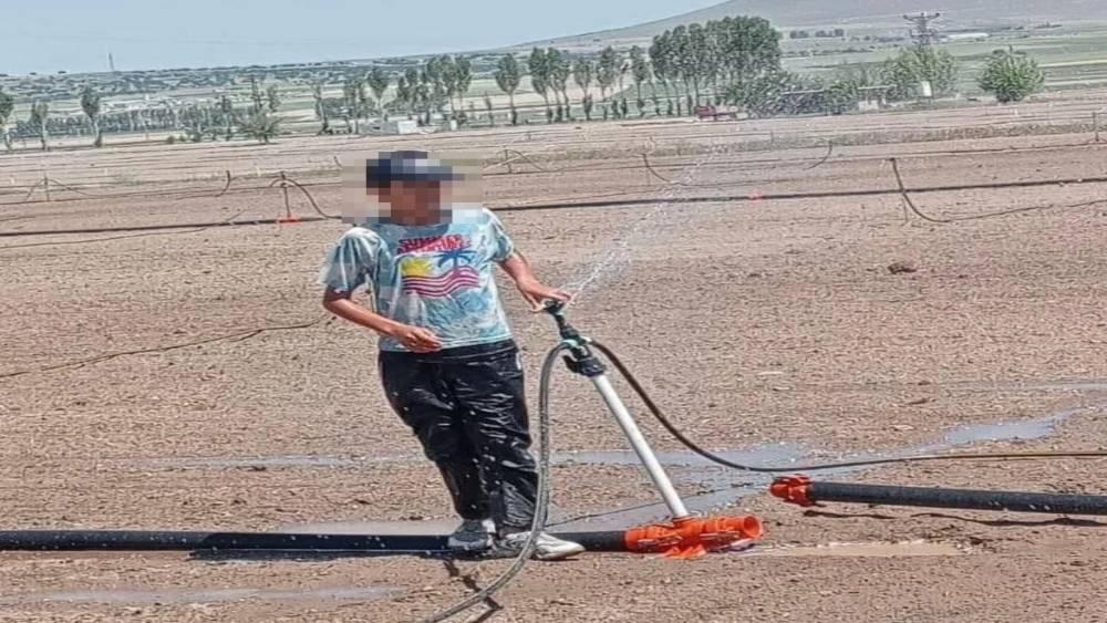 13 yaşındaki motosiklet s&uuml;r&uuml;c&uuml;s&uuml;n&uuml;n &ouml;ld&uuml;ğ&uuml; kaza g&uuml;venlik kamerasında
