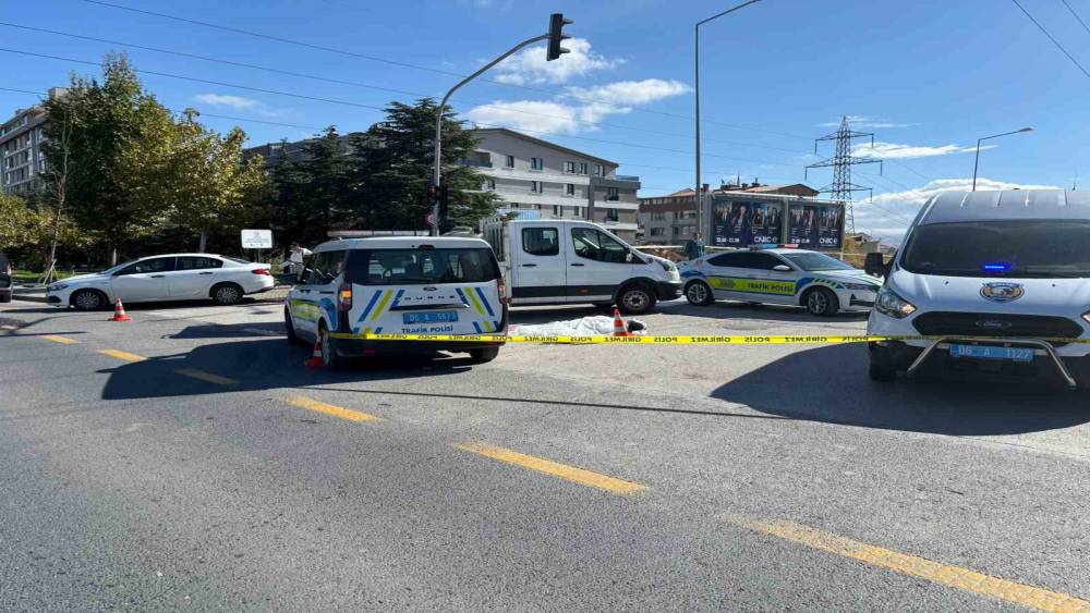 Ankara&rsquo;da otomobille motosikletin &ccedil;arpıştığı kazada 1 kişi hayatını kaybetti
