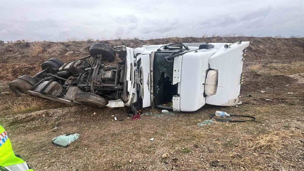 Beyşehir&rsquo;de trafik kazaları: 6 yaralı
