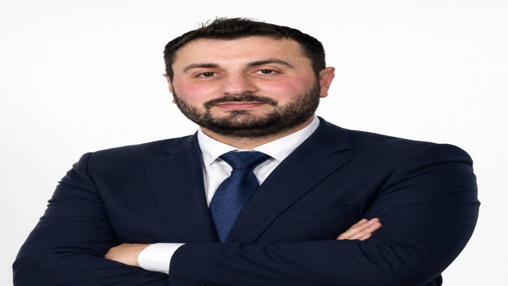 Aile şirketlerinde gelenekten geleceğe uzanan y&ouml;netim
