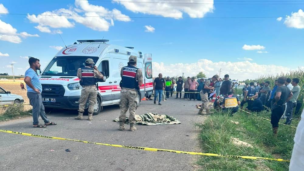 &Ccedil;ocukların motosikletle gezisi faciayla son buldu: 2 &ouml;l&uuml;
