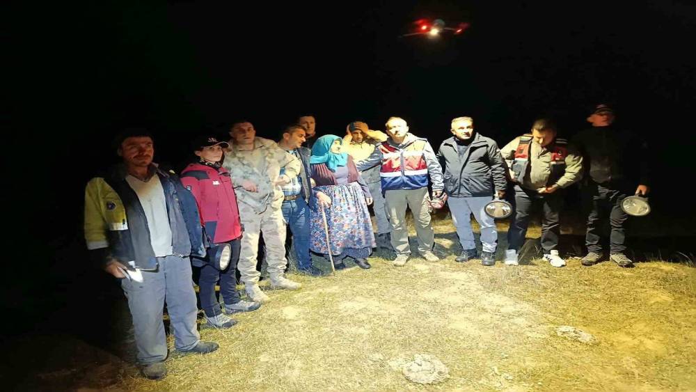 Bursa&rsquo;da 3 g&uuml;nd&uuml;r kayıp olan yaşlı kadın dron ile bulundu
