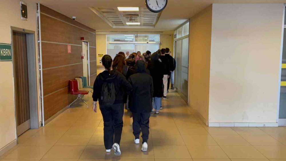 Edirne merkezli FETÖ operasyonu: Öğrenci yapılanmasında 12 gözaltı
