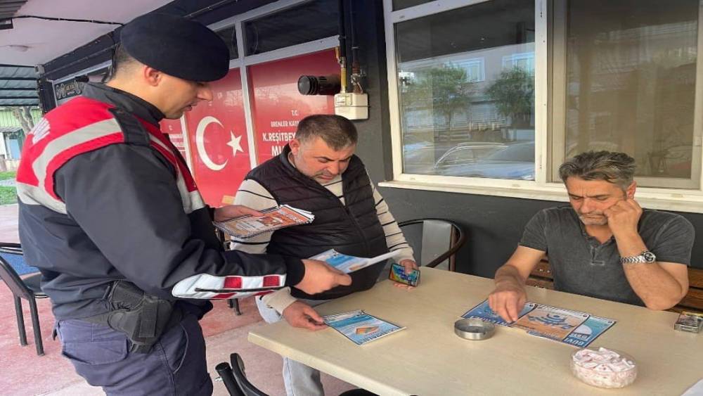 Jandarma dolandırıcılığa karşı sahada: Vatandaş tek tek bilgilendirildi
