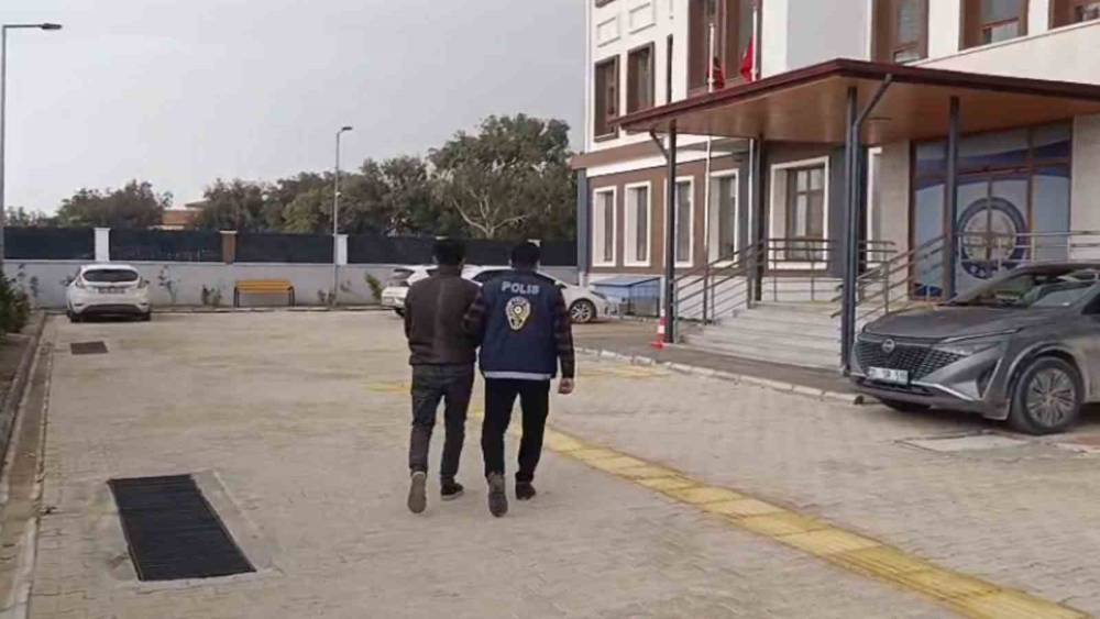 Samandağ&rsquo;da hapis cezasıyla aranan 2 kişi yakalandı
