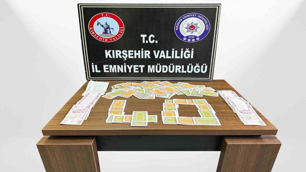Kırşehir&rsquo;de kumar operasyonu: 5 kişiye 58 bin TL ceza
