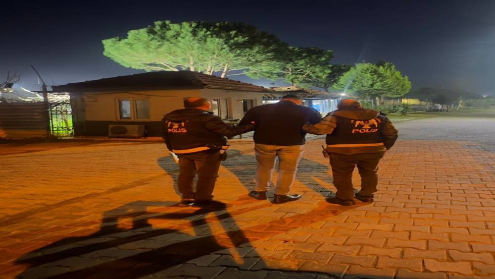 Nitelikli dolandırıclık su&ccedil;undan aranan şahıs Aydın&rsquo;da yakalandı
