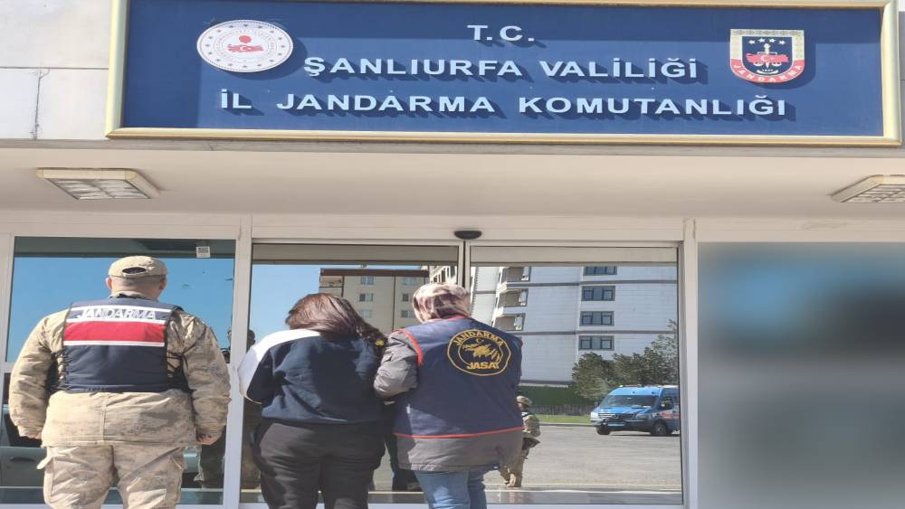 Şanlıurfa&rsquo;da 35 yıl hapis cezası bulunan h&uuml;k&uuml;ml&uuml; yakalandı
