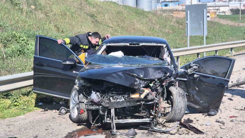 Tekirdağ&rsquo;da 4 ara&ccedil;lı zincirleme kaza: 5 yaralı
