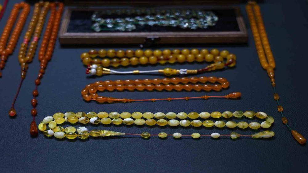 Adanalı tespihciler &uuml;r&uuml;nlerini d&uuml;nyaya tanıtmaya hazırlanıyor
