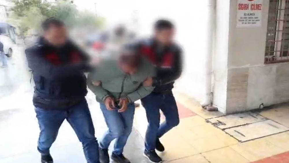 Kuşadası&rsquo;nda uyuşturucu operasyonu: 25 g&ouml;zaltı
