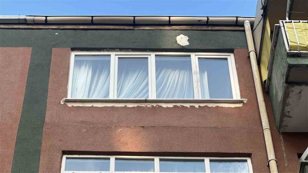 Samsun&rsquo;da 5. kattan d&uuml;şen 1,5 yaşındaki &ccedil;ocuk hayatını kaybetti
