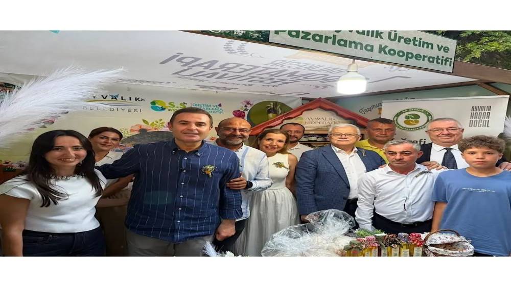 Ayvalık&rsquo;ın y&ouml;resel lezzetleri 7. Aromaterapi Festivali&rsquo;nde b&uuml;y&uuml;k ilgi g&ouml;rd&uuml;
